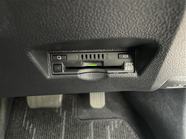 プリウス A 純正ナビ フルセグTV Bluetooth接続 DVD再生 パークアシスト HUD 追従クルコン プッシュスタート スマートキー スペアキー D席パワーシート LEDオートライト オートハイビーム(13枚目)