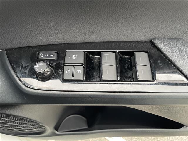 プリウス A 純正ナビ フルセグTV Bluetooth接続 DVD再生 パークアシスト HUD 追従クルコン プッシュスタート スマートキー スペアキー D席パワーシート LEDオートライト オートハイビーム(23枚目)