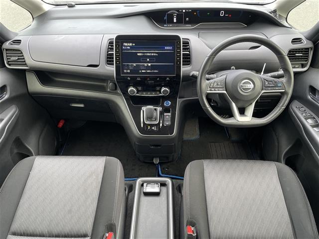 セレナ e-パワー ハイウェイスターV 純正10インチナビ フルセグTV Bluetooth接続 DVD再生 プロパイロット アラウンドビューモニター BSM エマージェンシーブレーキ 両側パワスラ 電動P・オートブレーキホールド LED(2枚目)