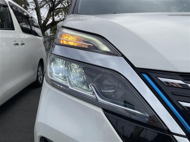 セレナ e-パワー ハイウェイスターV 純正10インチナビ フルセグTV Bluetooth接続 DVD再生 プロパイロット アラウンドビューモニター BSM エマージェンシーブレーキ 両側パワスラ 電動P・オートブレーキホールド LED(30枚目)