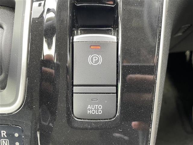 セレナ e-パワー ハイウェイスターV 純正10インチナビ フルセグTV Bluetooth接続 DVD再生 プロパイロット BSM スマートルームミラー パークアシスト エマージェンシーブレーキ アラウンドビューモニター 両側パワスラ(17枚目)