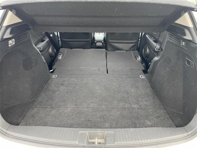 ヴェゼル ハイブリッドＺ・ホンダセンシング　純正ナビ　フルセグＴＶ　Ｂｌｕｅｔｏｏｔｈ接続　ＤＶＤ再生　ＵＳＢ入力端子　ホンダセンシング　Ｂカメラ　プッシュスタート　スマートキー　スペアキー　電動Ｐ・オートブレーキホールド　前席シートＨ（30枚目）