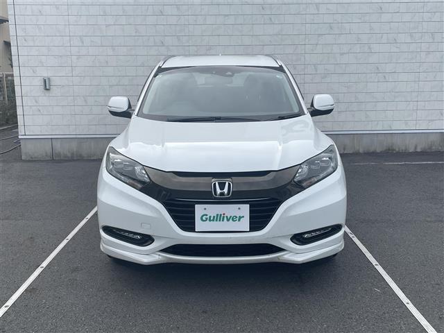 ヴェゼル ハイブリッドＺ・ホンダセンシング　純正ナビ　フルセグＴＶ　Ｂｌｕｅｔｏｏｔｈ接続　ＤＶＤ再生　ＵＳＢ入力端子　ホンダセンシング　Ｂカメラ　プッシュスタート　スマートキー　スペアキー　電動Ｐ・オートブレーキホールド　前席シートＨ（34枚目）