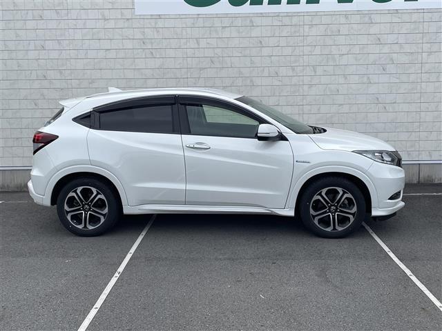 ヴェゼル ハイブリッドＺ・ホンダセンシング　純正ナビ　フルセグＴＶ　Ｂｌｕｅｔｏｏｔｈ接続　ＤＶＤ再生　ＵＳＢ入力端子　ホンダセンシング　Ｂカメラ　プッシュスタート　スマートキー　スペアキー　電動Ｐ・オートブレーキホールド　前席シートＨ（36枚目）