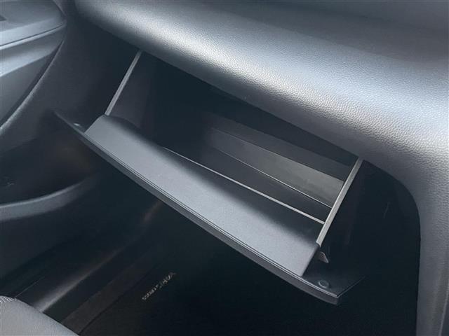 ヤリスクロス ハイブリッドG 純正ディスプレイナビ AppleCarPlay 360度カメラ バックカメラ プリクラッシュ レーダークルコン アドバンストパーク ブラインドスポットモニター コーナーセンサー オートブレーキホールド(20枚目)