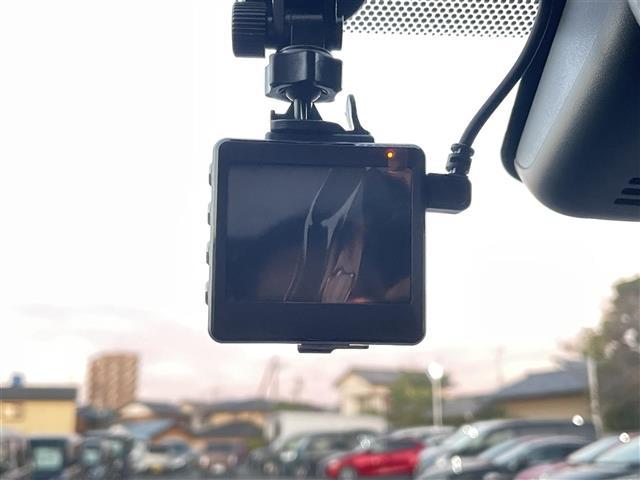 ヤリスクロス ハイブリッドG 純正ディスプレイナビ AppleCarPlay 360度カメラ バックカメラ プリクラッシュ レーダークルコン アドバンストパーク ブラインドスポットモニター コーナーセンサー オートブレーキホールド(21枚目)