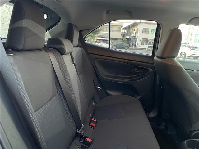 ヤリスクロス ハイブリッドG 純正ディスプレイナビ AppleCarPlay 360度カメラ バックカメラ プリクラッシュ レーダークルコン アドバンストパーク ブラインドスポットモニター コーナーセンサー オートブレーキホールド(26枚目)