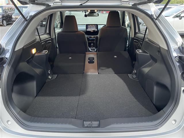 ヤリスクロス ハイブリッドG 純正ディスプレイナビ AppleCarPlay 360度カメラ バックカメラ プリクラッシュ レーダークルコン アドバンストパーク ブラインドスポットモニター コーナーセンサー オートブレーキホールド(29枚目)