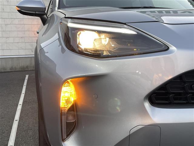 ヤリスクロス ハイブリッドG 純正ディスプレイナビ AppleCarPlay 360度カメラ バックカメラ プリクラッシュ レーダークルコン アドバンストパーク ブラインドスポットモニター コーナーセンサー オートブレーキホールド(38枚目)