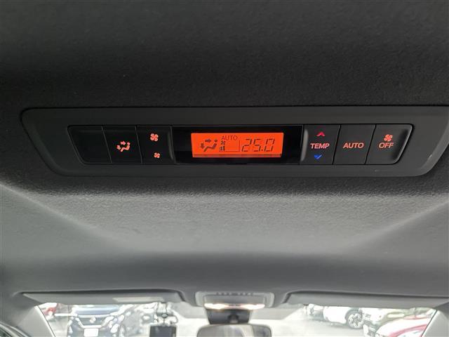 ヴォクシー ＺＳ　煌ＩＩＩ　純正９インチナビＴＶ・ＢＴ・トヨタセーフティセンス・両側パワスラ・クルコン・ハーフレザー・ＬＥＤオートライト・オートハイビーム・スマートキー（20枚目）