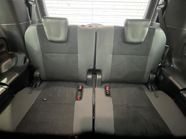 ヴォクシー ＺＳ　煌ＩＩＩ　純正９インチナビＴＶ・ＢＴ・トヨタセーフティセンス・両側パワスラ・クルコン・ハーフレザー・ＬＥＤオートライト・オートハイビーム・スマートキー（31枚目）