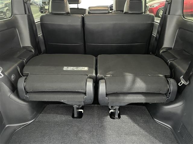 ヴォクシー ＺＳ　煌ＩＩＩ　純正９インチナビＴＶ・ＢＴ・トヨタセーフティセンス・両側パワスラ・クルコン・ハーフレザー・ＬＥＤオートライト・オートハイビーム・スマートキー（34枚目）