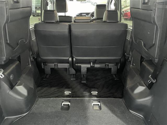 ヴォクシー ＺＳ　煌ＩＩＩ　純正９インチナビＴＶ・ＢＴ・トヨタセーフティセンス・両側パワスラ・クルコン・ハーフレザー・ＬＥＤオートライト・オートハイビーム・スマートキー（36枚目）