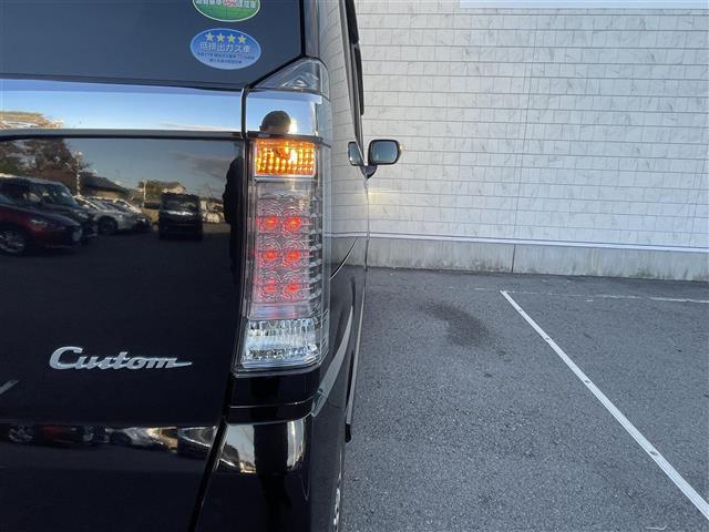 N-BOXカスタム G・ターボLパッケージ 社外ナビ フルセグTV Bluetooth接続 CTBA 両側パワスラ クルコン Bカメラ プッシュスタート スマートキー ベンチシート ハーフレザーシート HIDオートライト ビルトインETC(23枚目)