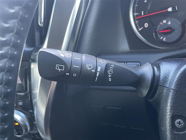 アルファード ２．５Ｓ　Ａパッケージ　ワンオーナー　純正ナビ　フルセグＴＶ　Ｂｌｕｅｔｏｏｔｈ接続　ＤＶＤ再生　クルコン　両側パワスラ　電動Ｐ・オートブレーキホールド　プッシュスタート　スマートキー　スペアキー　ＬＥＤオートライト（7枚目）