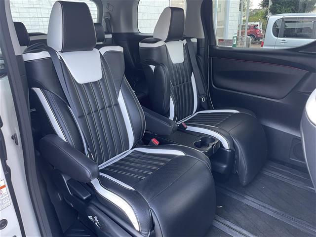 アルファード ２．５Ｓ　Ａパッケージ　ワンオーナー　純正ナビ　フルセグＴＶ　Ｂｌｕｅｔｏｏｔｈ接続　ＤＶＤ再生　クルコン　両側パワスラ　電動Ｐ・オートブレーキホールド　プッシュスタート　スマートキー　スペアキー　ＬＥＤオートライト（22枚目）