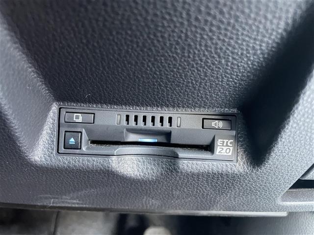 ヤリスクロス ハイブリッドＧ　ワンオーナー　純正ナビＴＶ　バックカメラ　クリアランスソナー　レーダークルーズコントロール　トヨタセーフティセンス　プリクラッシュセーフティ　レーンアシスト　電動パーキングブレーキ　オートホールド（11枚目）