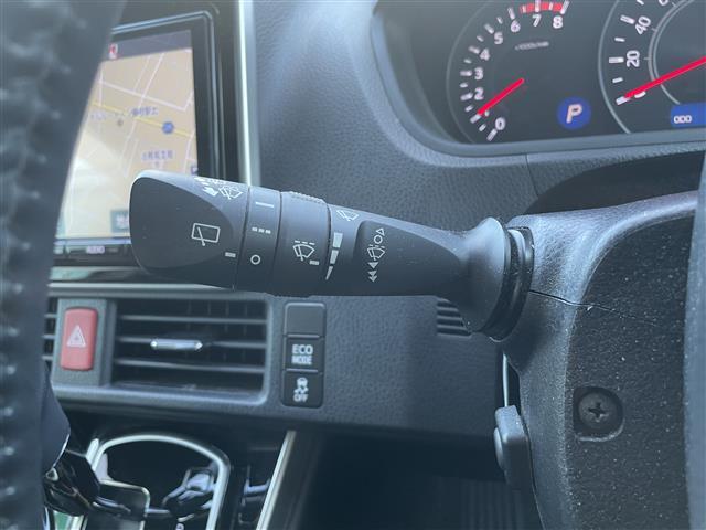 ヴォクシー ZS 煌 ワンオーナー 純正ナビ フルセグTV Bluetooth接続 DVD再生 両側パワスラ クルコン プリクラッシュセーフティー Bカメラ プッシュスタート スマートキー スペアキー LEDオートライト(6枚目)