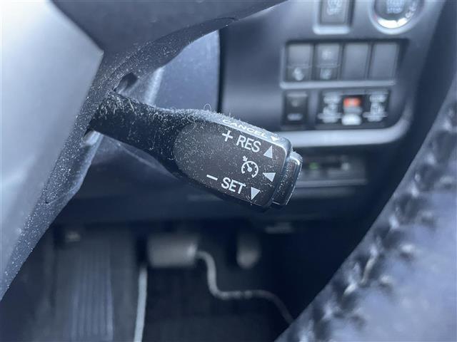 ヴォクシー ZS 煌 ワンオーナー 純正ナビ フルセグTV Bluetooth接続 DVD再生 両側パワスラ クルコン プリクラッシュセーフティー Bカメラ プッシュスタート スマートキー スペアキー LEDオートライト(7枚目)