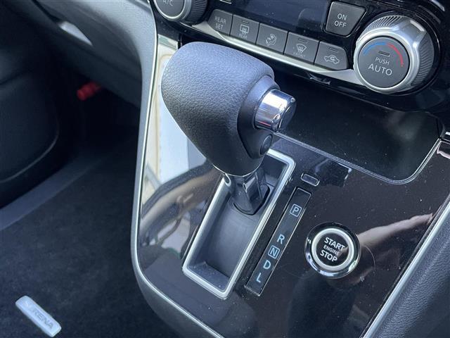 セレナ Ｘ　Ｖ　ワンオーナー　純正１０インチナビ　フルセグＴＶ　Ｂｌｕｅｔｏｏｔｈ接続　ＤＶＤ再生　クルコン　ＢＳＭ　エマージェンシーブレーキ　アラウンドビューモニター　両側パワスラ　ＬＥＤオートライト（16枚目）