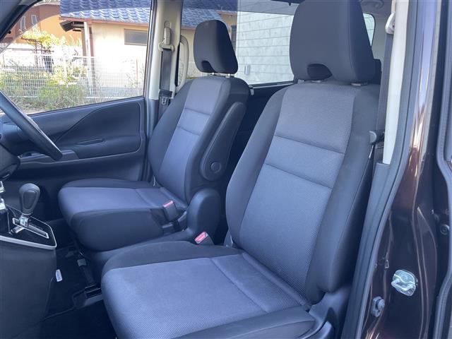 セレナ Ｘ　Ｖ　ワンオーナー　純正１０インチナビ　フルセグＴＶ　Ｂｌｕｅｔｏｏｔｈ接続　ＤＶＤ再生　クルコン　ＢＳＭ　エマージェンシーブレーキ　アラウンドビューモニター　両側パワスラ　ＬＥＤオートライト（22枚目）