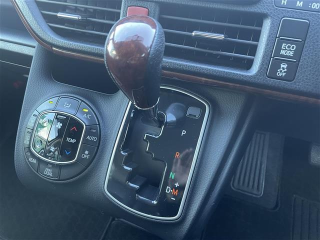 ヴォクシー ＺＳ　煌　ワンオーナー　純正ナビ　１１インチフリップダウンモニター　フルセグＴＶ　Ｂｌｕｅｔｏｏｔｈ接続　ＤＶＤ再生　両側パワスラ　デジタルインナーミラー　プッシュスタート　スマートキー　ＬＥＤオートライト（15枚目）