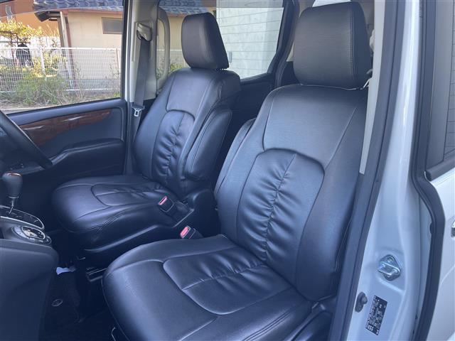 ヴォクシー ＺＳ　煌　ワンオーナー　純正ナビ　１１インチフリップダウンモニター　フルセグＴＶ　Ｂｌｕｅｔｏｏｔｈ接続　ＤＶＤ再生　両側パワスラ　デジタルインナーミラー　プッシュスタート　スマートキー　ＬＥＤオートライト（22枚目）