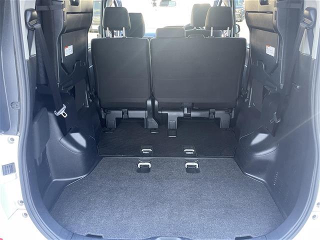 ヴォクシー Ｘ　社外ナビ　ＴＶ　Ｂｌｕｅｔｏｏｔｈ接続　ＤＶＤ再生　クルコン　片側パワスラ　トヨタセーフティーセンス　プリクラッシュセーフティー　Ｂカメラ　ＥＴＣ　ドラレコ　ＬＥＤオートライト・オートハイビーム（29枚目）