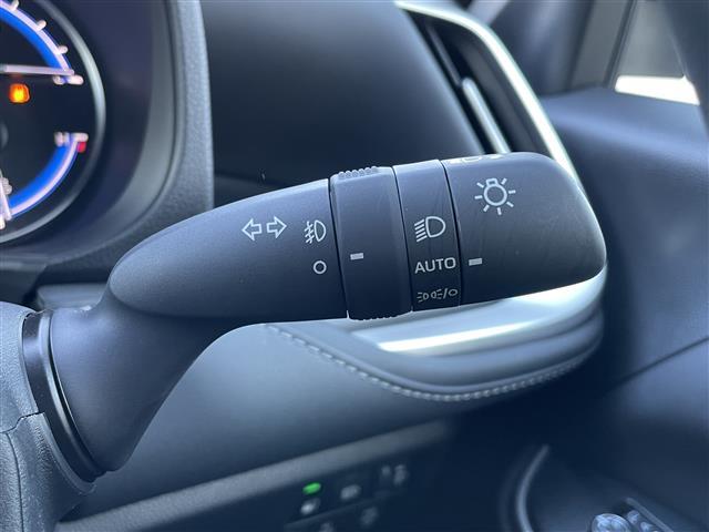 ノア ハイブリッドS-Z 純正ナビTV トヨタセーフティセンス Bカメラ レーダークルーズコントロール 両側パワースライドドア 電動パーキングブレーキ オートホールド ハーフレザーシート 前席シートヒーター ETC2.0(8枚目)