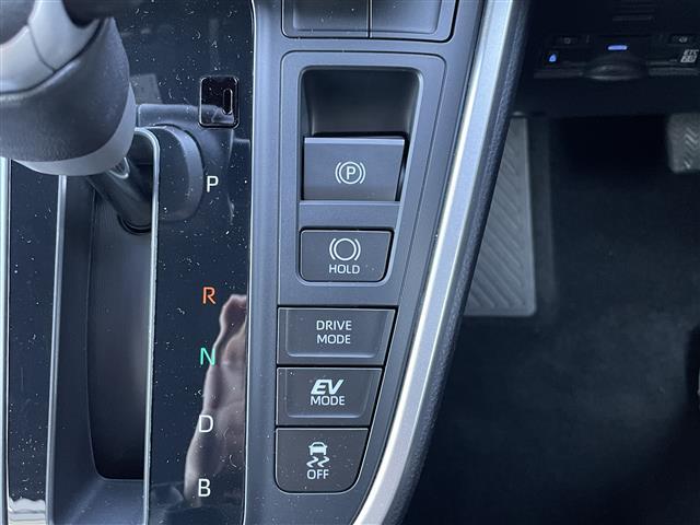 ノア ハイブリッドS-Z 純正ナビTV トヨタセーフティセンス Bカメラ レーダークルーズコントロール 両側パワースライドドア 電動パーキングブレーキ オートホールド ハーフレザーシート 前席シートヒーター ETC2.0(18枚目)