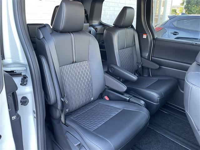 ノア ハイブリッドS-Z 純正ナビTV トヨタセーフティセンス Bカメラ レーダークルーズコントロール 両側パワースライドドア 電動パーキングブレーキ オートホールド ハーフレザーシート 前席シートヒーター ETC2.0(25枚目)