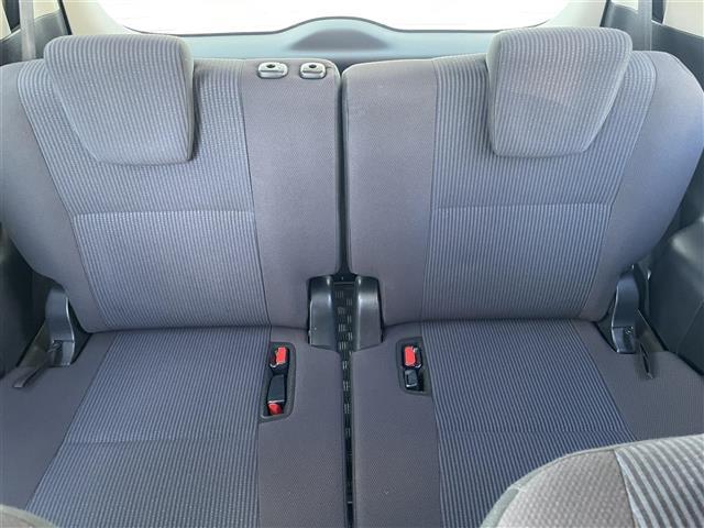 ノア ハイブリッドＸ　純正ナビ　フリップダウンモニター　フルセグＴＶ　Ｂｌｕｅｔｏｏｔｈ接続　ＤＶＤ再生　片側パワスラ　モデリスタエアロ　プッシュスタート　スマートキー　ＥＴＣ　ＬＥＤオートライト（25枚目）