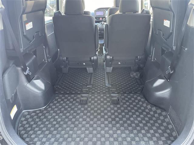 ノア ハイブリッドＸ　純正ナビ　フリップダウンモニター　フルセグＴＶ　Ｂｌｕｅｔｏｏｔｈ接続　ＤＶＤ再生　片側パワスラ　モデリスタエアロ　プッシュスタート　スマートキー　ＥＴＣ　ＬＥＤオートライト（29枚目）