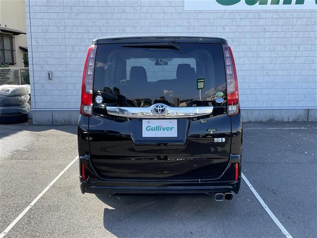 ノア ハイブリッドＸ　純正ナビ　フリップダウンモニター　フルセグＴＶ　Ｂｌｕｅｔｏｏｔｈ接続　ＤＶＤ再生　片側パワスラ　モデリスタエアロ　プッシュスタート　スマートキー　ＥＴＣ　ＬＥＤオートライト（38枚目）