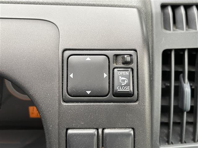 セレナ ライダーＳ　純正ナビ　後席モニター　ＴＶ　ＤＶＤ再生　ＣＤ再生　両側スライドドア　リモコンキー　ＥＴＣ　純正フロアマット　純正アルミホイール　電動格納ミラー　取扱説明書　保証書（6枚目）