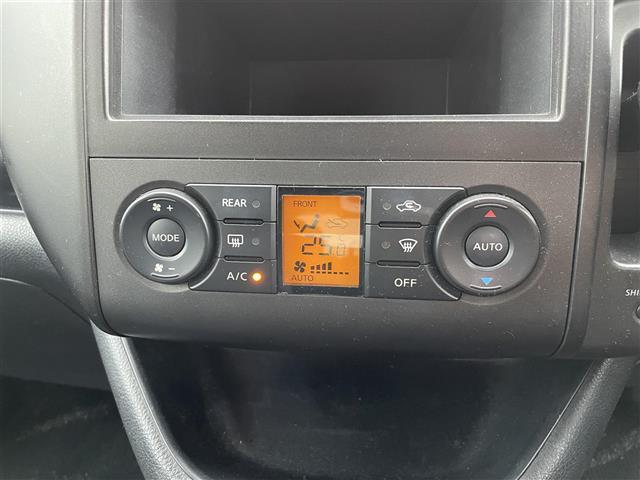 セレナ ライダーＳ　純正ナビ　後席モニター　ＴＶ　ＤＶＤ再生　ＣＤ再生　両側スライドドア　リモコンキー　ＥＴＣ　純正フロアマット　純正アルミホイール　電動格納ミラー　取扱説明書　保証書（14枚目）