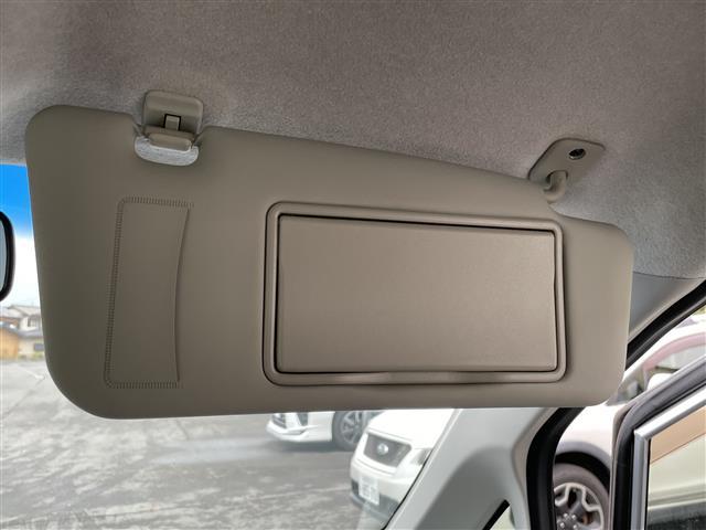 ムーヴ カスタム　Ｘリミテッド　純正ナビ　ＴＶ　ＣＤ再生　ＡＵＸ入力端子　ＵＳＢ入力端子　プッシュスタート　スマートキー　ベンチシート　フロアマット　純正アルミホイール　ＬＥＤオートライト（10枚目）