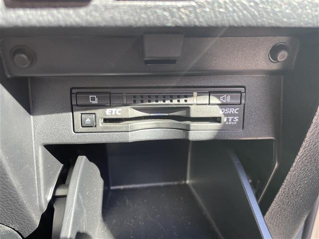 アルファードハイブリッド X 純正ナビ フルセグTV Bluetooth接続 DVD再生 トヨタセーフティーセンス プリクラッシュセーフティー 両側パワスラ 追従クルコン 全方位カメラ 電動P・オートブレーキホールド(13枚目)