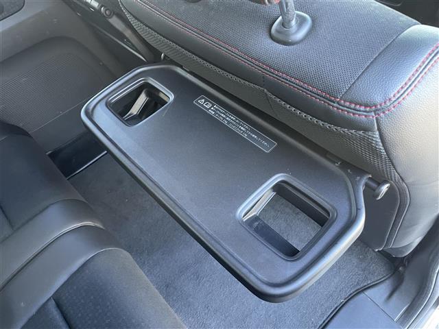 Ｎ－ＢＯＸカスタム ２トーンカラースタイル　Ｇ・ターボＬパッケージ　純正ナビ　フルセグＴＶ　Ｂｌｕｅｔｏｏｔｈ接続　ＤＶＤ再生　クルコン　ＣＴＢＡ　両側パワスラ　プッシュスタート　スマートキー　スペアキー　Ｂカメラ　ＨＩＤオートライト（26枚目）