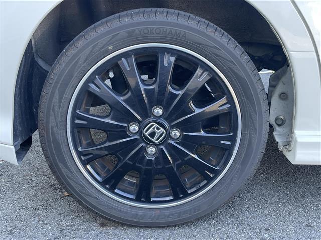 Ｎ－ＢＯＸカスタム ２トーンカラースタイル　Ｇ・ターボＬパッケージ　純正ナビ　フルセグＴＶ　Ｂｌｕｅｔｏｏｔｈ接続　ＤＶＤ再生　クルコン　ＣＴＢＡ　両側パワスラ　プッシュスタート　スマートキー　スペアキー　Ｂカメラ　ＨＩＤオートライト（33枚目）