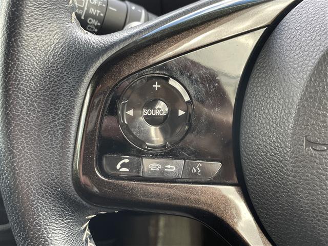 Ｎ－ＢＯＸカスタム Ｇ・Ｌターボホンダセンシング　Ｂｌｕｅｔｏｏｔｈ接続　ＤＶＤ再生　両側パワスラ　ホンダセンシング　衝突軽減システム　追従クルコン　プッシュスタート　スマートキー　スペアキー　Ｂカメラ　ハーフレザー　ベンチシート　ＬＥＤオートライト（5枚目）
