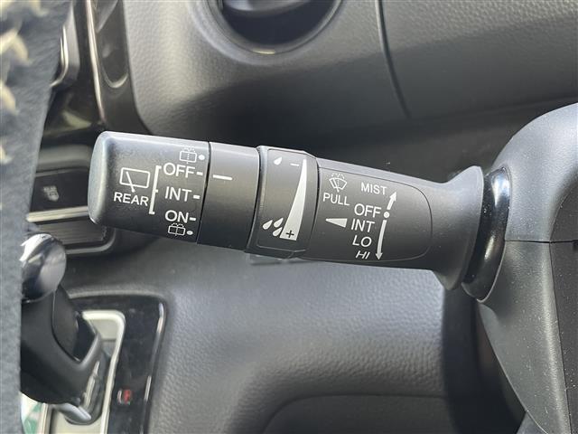 Ｎ－ＢＯＸカスタム Ｇ・Ｌターボホンダセンシング　Ｂｌｕｅｔｏｏｔｈ接続　ＤＶＤ再生　両側パワスラ　ホンダセンシング　衝突軽減システム　追従クルコン　プッシュスタート　スマートキー　スペアキー　Ｂカメラ　ハーフレザー　ベンチシート　ＬＥＤオートライト（7枚目）