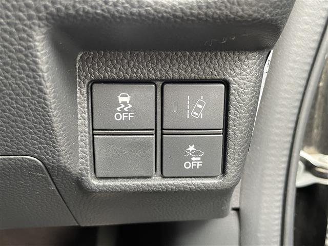 Ｎ－ＢＯＸカスタム Ｇ・Ｌターボホンダセンシング　Ｂｌｕｅｔｏｏｔｈ接続　ＤＶＤ再生　両側パワスラ　ホンダセンシング　衝突軽減システム　追従クルコン　プッシュスタート　スマートキー　スペアキー　Ｂカメラ　ハーフレザー　ベンチシート　ＬＥＤオートライト（11枚目）