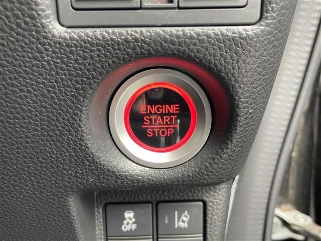 Ｎ－ＢＯＸカスタム Ｇ・Ｌターボホンダセンシング　Ｂｌｕｅｔｏｏｔｈ接続　ＤＶＤ再生　両側パワスラ　ホンダセンシング　衝突軽減システム　追従クルコン　プッシュスタート　スマートキー　スペアキー　Ｂカメラ　ハーフレザー　ベンチシート　ＬＥＤオートライト（12枚目）