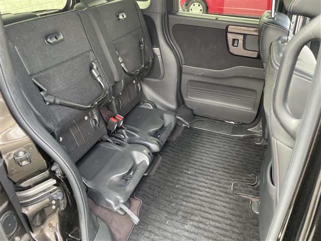 Ｎ－ＢＯＸカスタム Ｇ・Ｌターボホンダセンシング　Ｂｌｕｅｔｏｏｔｈ接続　ＤＶＤ再生　両側パワスラ　ホンダセンシング　衝突軽減システム　追従クルコン　プッシュスタート　スマートキー　スペアキー　Ｂカメラ　ハーフレザー　ベンチシート　ＬＥＤオートライト（28枚目）