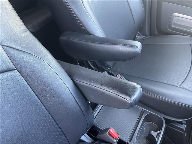 デリカＤ：５ Ｄ　パワーパッケージ　純正ナビ　フルセグＴＶ　Ｂｌｕｅｔｏｏｔｈ接続　ＤＶＤ再生　４ＷＤ　両側パワスラ　クルコン　スマートキー　ＥＴＣ　ドラレコ　前席シートＨ　社外レザー調シートカバー　ＨＩＤオートライト（21枚目）