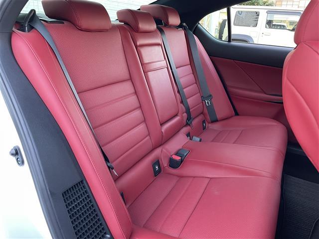 ＩＳ ＩＳ３００ｈ　Ｆスポーツ　ワンオーナー　純正ナビ　フルセグＴＶ　Ｂｌｕｅｔｏｏｔｈ接続　ＤＶＤ再生　追従クルコン　ＢＳＭ　ＰＫＳＡ　ＰＫＳＢ　電動Ｐ・オートブレーキホールド　ステアリングヒーター　ＬＥＤオートライト（28枚目）