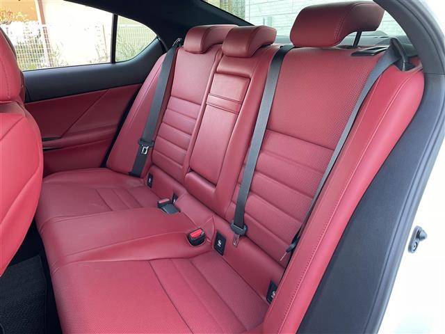 ＩＳ ＩＳ３００ｈ　Ｆスポーツ　ワンオーナー　純正ナビ　フルセグＴＶ　Ｂｌｕｅｔｏｏｔｈ接続　ＤＶＤ再生　追従クルコン　ＢＳＭ　ＰＫＳＡ　ＰＫＳＢ　電動Ｐ・オートブレーキホールド　ステアリングヒーター　ＬＥＤオートライト（29枚目）