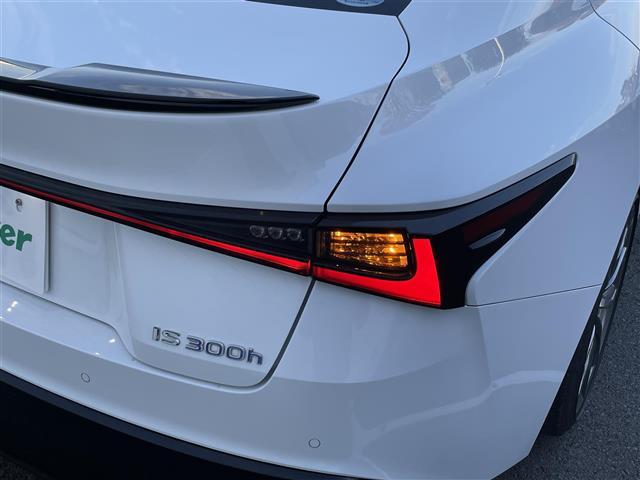 ＩＳ ＩＳ３００ｈ　Ｆスポーツ　ワンオーナー　純正ナビ　フルセグＴＶ　Ｂｌｕｅｔｏｏｔｈ接続　ＤＶＤ再生　追従クルコン　ＢＳＭ　ＰＫＳＡ　ＰＫＳＢ　電動Ｐ・オートブレーキホールド　ステアリングヒーター　ＬＥＤオートライト（32枚目）