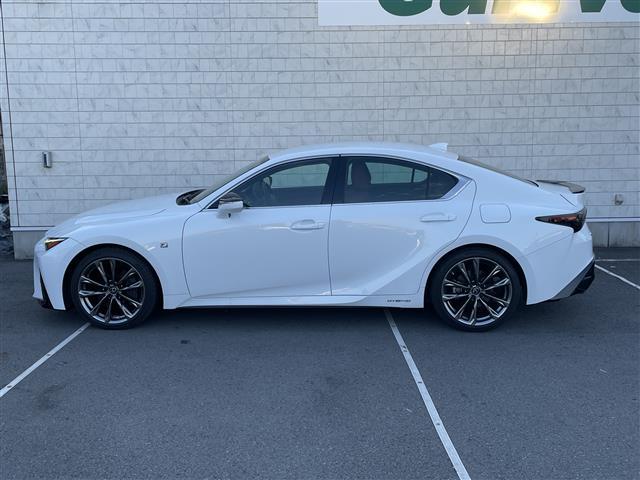 ＩＳ ＩＳ３００ｈ　Ｆスポーツ　ワンオーナー　純正ナビ　フルセグＴＶ　Ｂｌｕｅｔｏｏｔｈ接続　ＤＶＤ再生　追従クルコン　ＢＳＭ　ＰＫＳＡ　ＰＫＳＢ　電動Ｐ・オートブレーキホールド　ステアリングヒーター　ＬＥＤオートライト（40枚目）